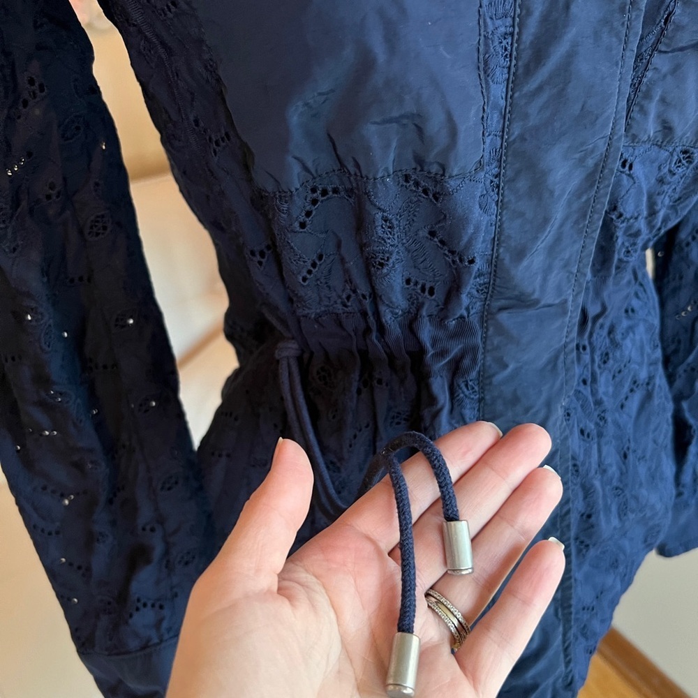GAP Women’s XS Navy Blue Eyelet Lace Jacket Drawstring Waist Utility - Picture 5 of 9